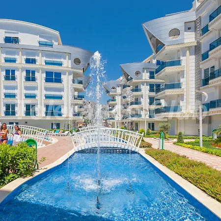 Melda Palace アパートホテル