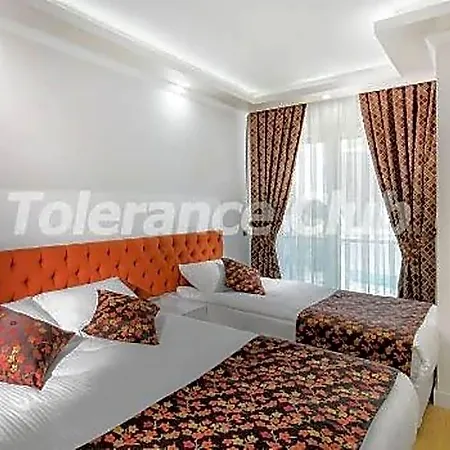 Apartahotel Melda Palace