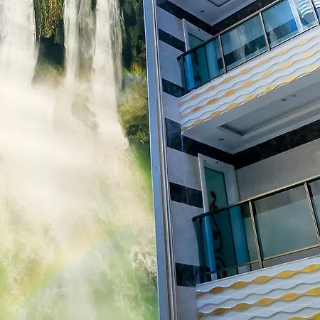 Melda Palace アパートホテル アンタルヤ