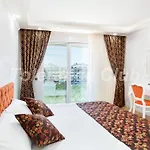 Melda Palace Lägenhetshotell 3*