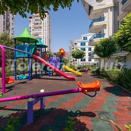 Melda Palace Lejlighedshotel